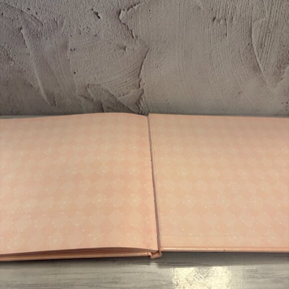 Strawberry Shortcake: Berry Fairy Tales Snow White Kids Book (SKU: 314MI) - Picture 5 of 5